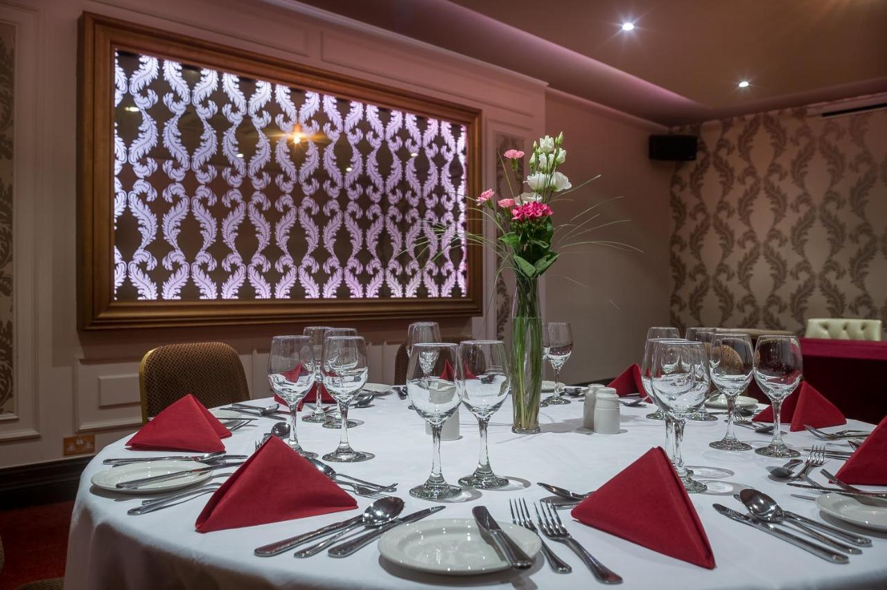 The Carraig Hotel Carrick-on-Suir Extérieur photo