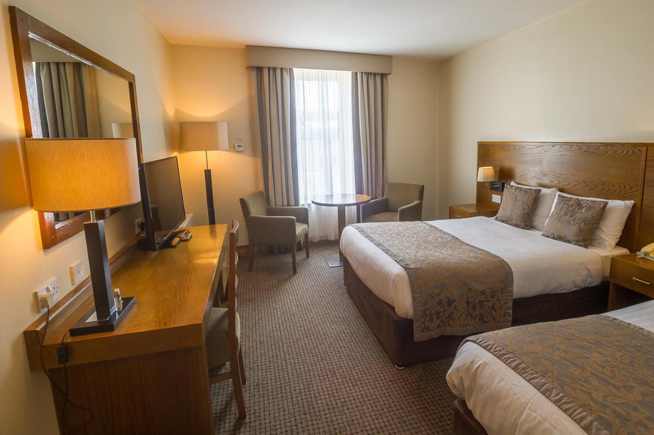 The Carraig Hotel Carrick-on-Suir Extérieur photo