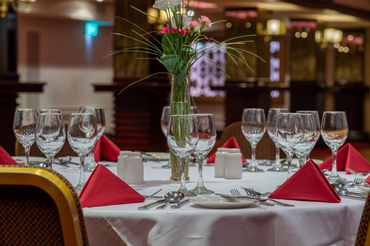 The Carraig Hotel Carrick-on-Suir Extérieur photo
