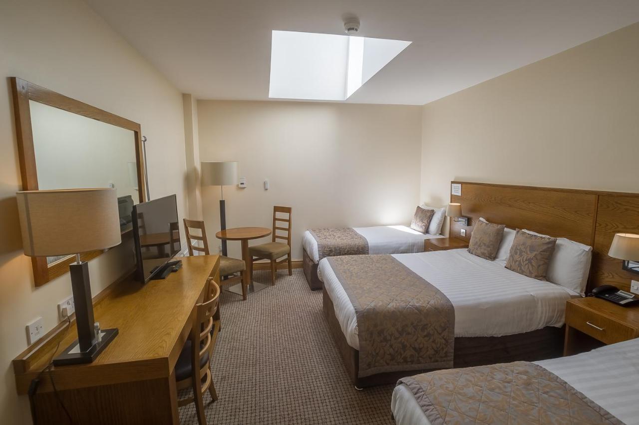 The Carraig Hotel Carrick-on-Suir Extérieur photo