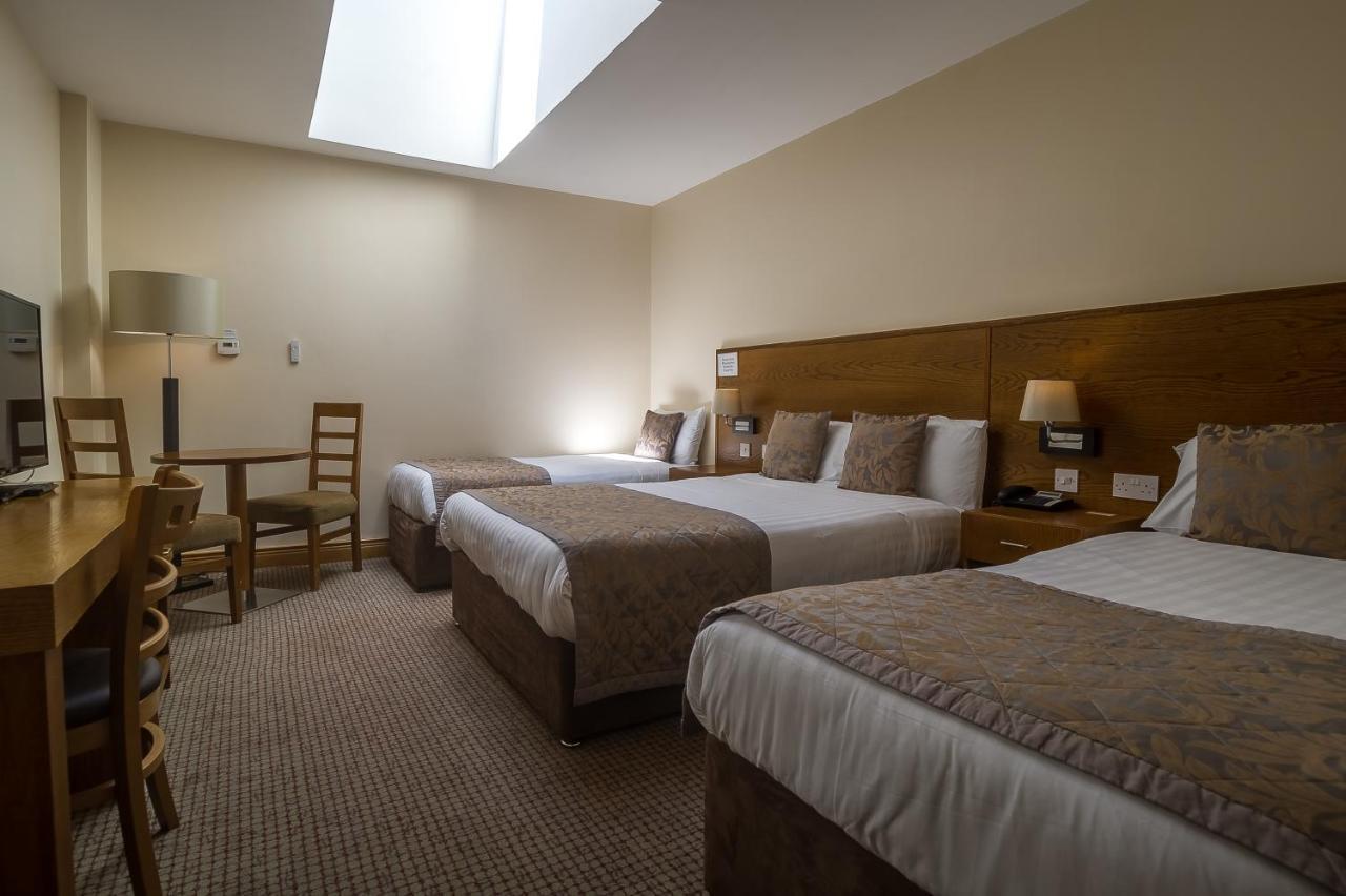 The Carraig Hotel Carrick-on-Suir Extérieur photo