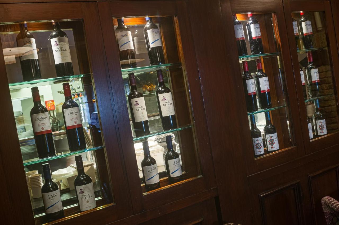 The Carraig Hotel Carrick-on-Suir Extérieur photo