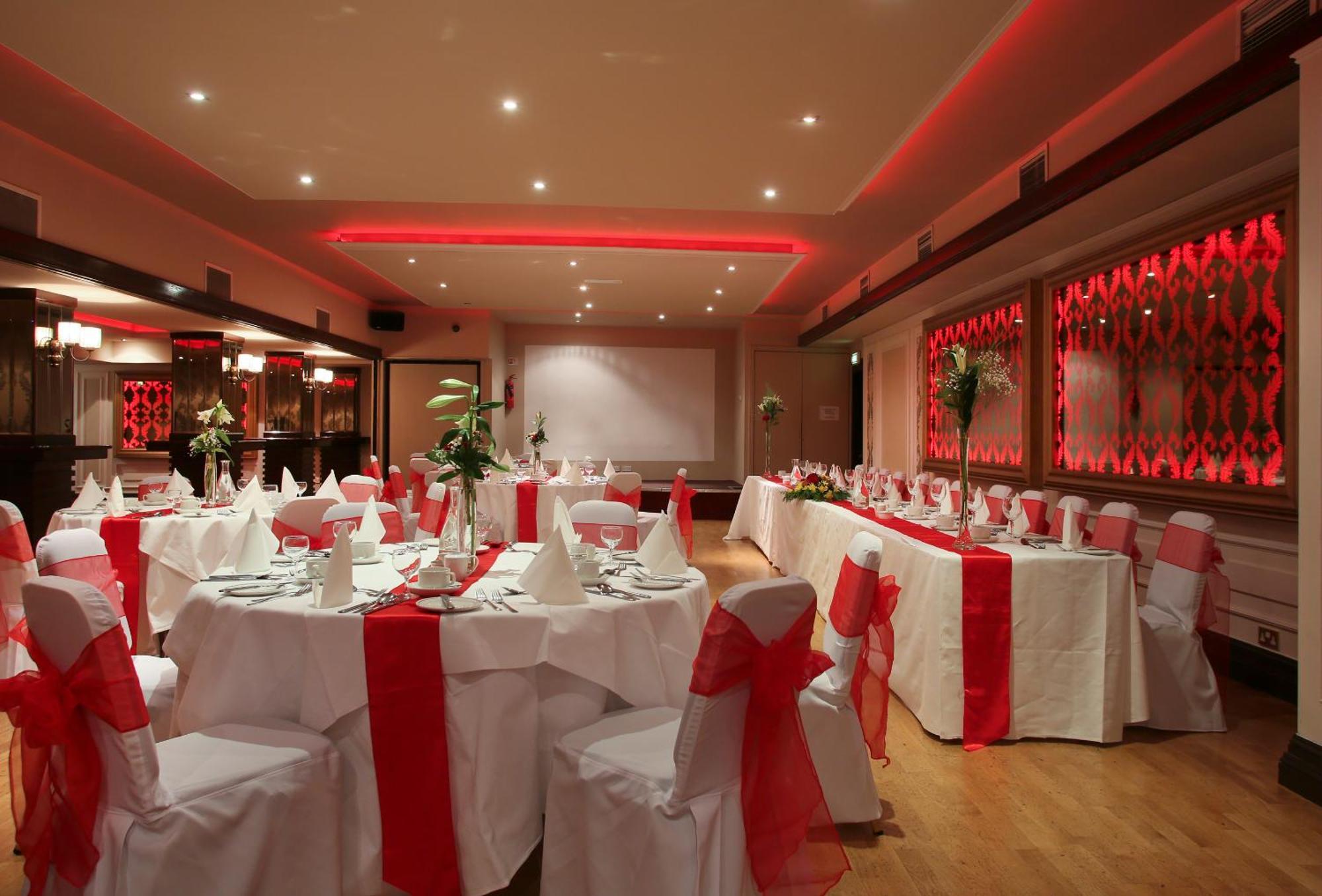 The Carraig Hotel Carrick-on-Suir Extérieur photo